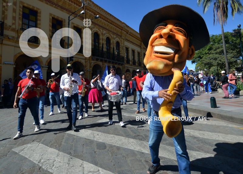 CUENCA-YAKU PEREZ-CANDIDATO PRESIDENCIA