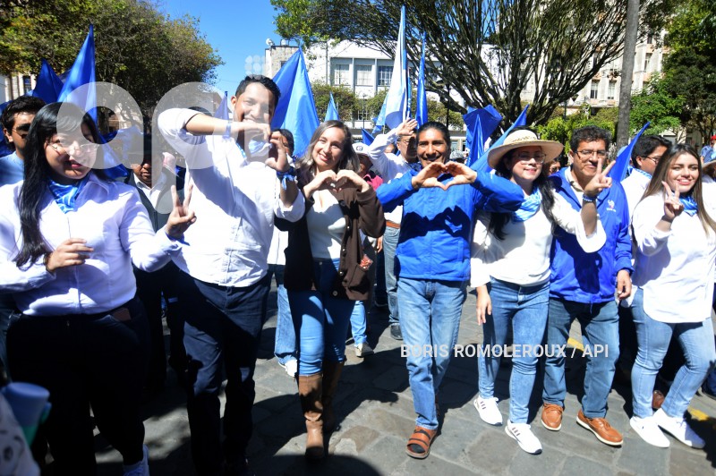 CUENCA-YAKU PEREZ-CANDIDATO PRESIDENCIA