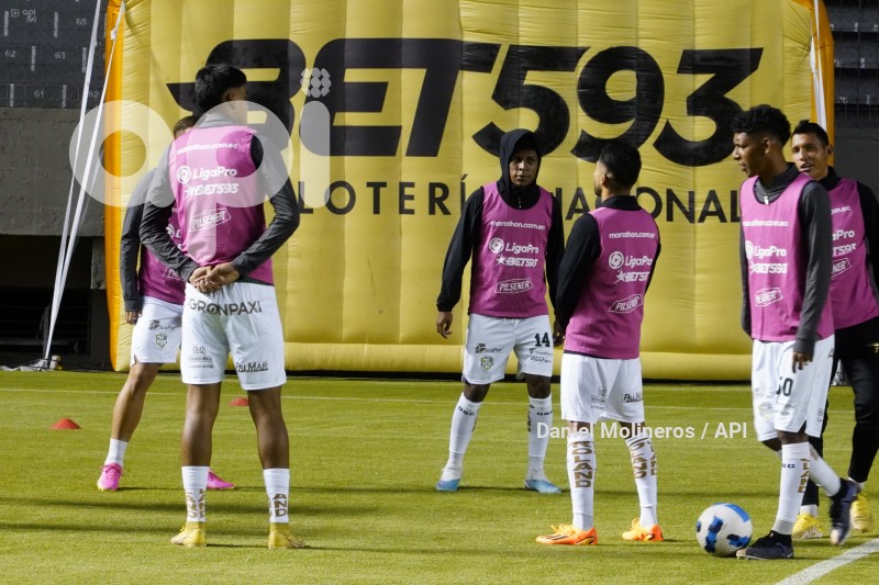 FBL-LIGAPROBET593-AUCAS-ORENSE