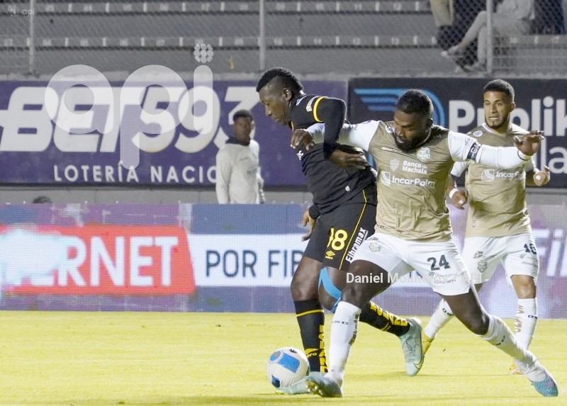 FBL-LIGAPROBET593-AUCAS-ORENSE