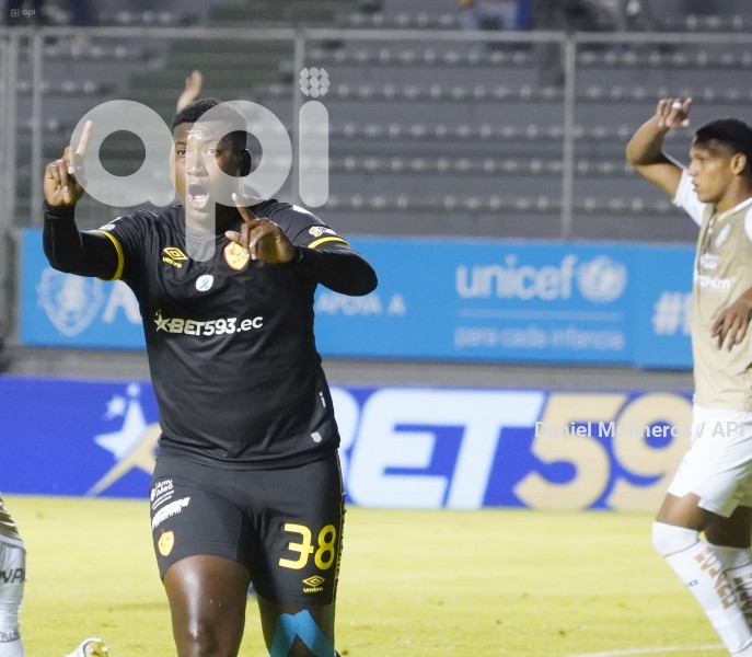 FBL-LIGAPROBET593-AUCAS-ORENSE
