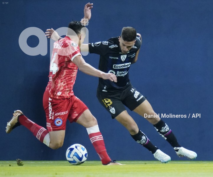 FBL-LIBERTADORES-INDEPENDIENTE-ARGENTINOS