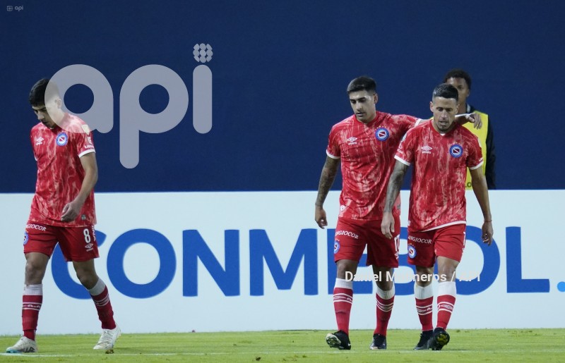 FBL-LIBERTADORES-INDEPENDIENTE-ARGENTINOS