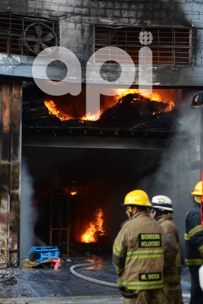 GYE-INCENDIO BODEGAS