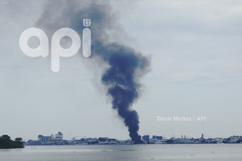 GYE-INCENDIO BODEGAS