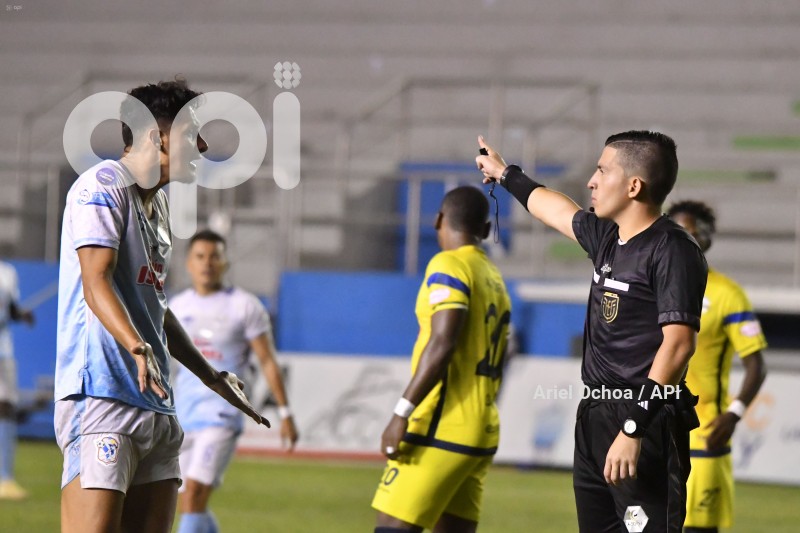 FBL-LIGAPRO-MANTA - VARGAS TORRES