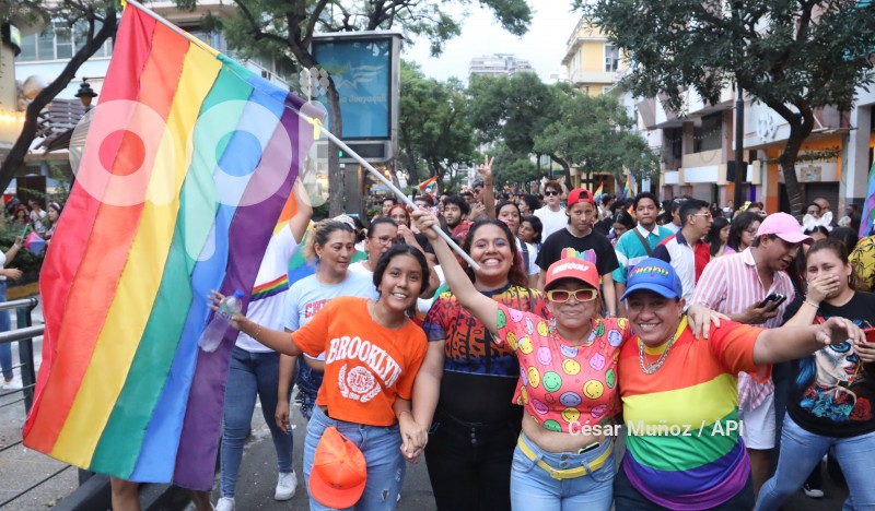 GYE-DESFILE ORGULLO