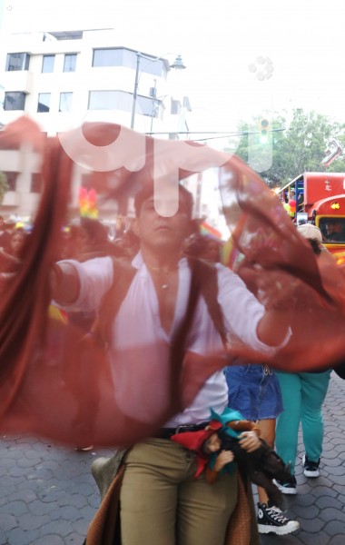 GYE-DESFILE ORGULLO