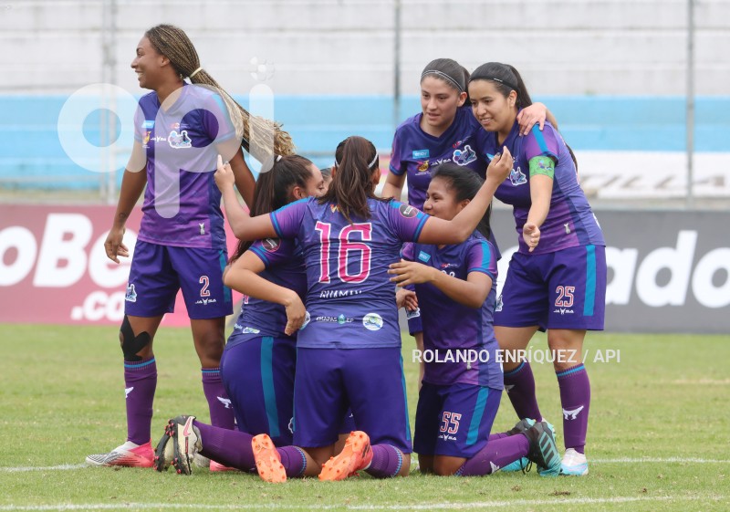 FBL-SUPERLIGA-FEMENINA-CATOLICA-NUSTAS