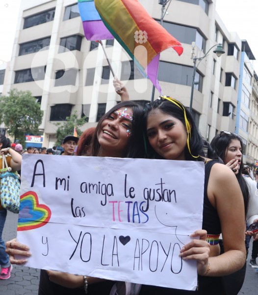 GYE-DESFILE ORGULLO