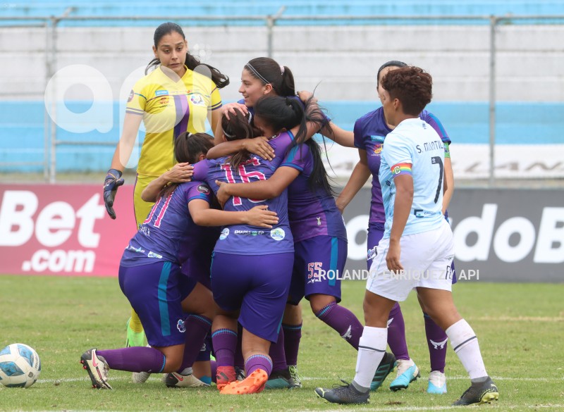 FBL-SUPERLIGA-FEMENINA-CATOLICA-NUSTAS
