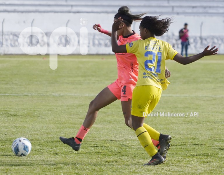 FBL-SUPERFEM-LEONES-BARCELONA