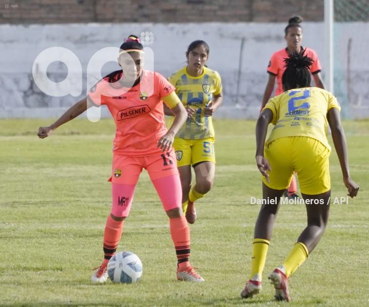 FBL-SUPERFEM-LEONES-BARCELONA