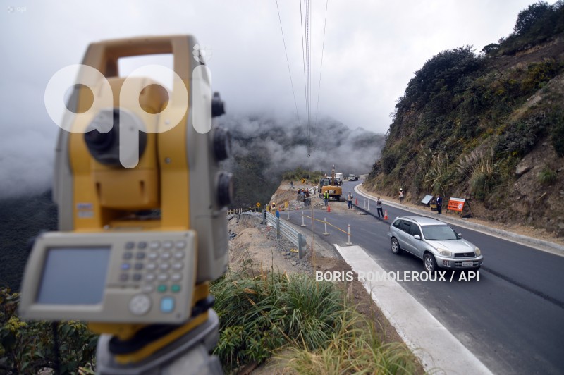 CUENCA-REAPERTURA VIA KM 49 MOLLETURO-EL EMPALME