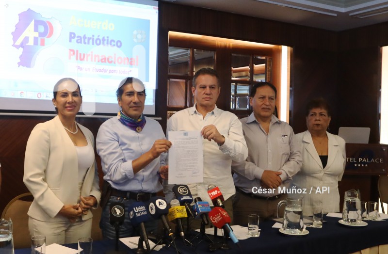 GYE-APOYO YAKU PEREZ