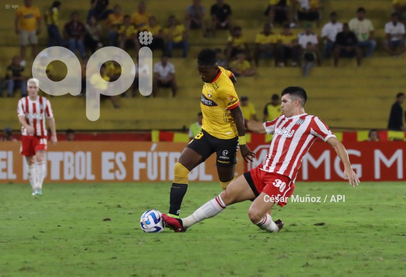 FBL-SUDAMERICANA-BARCELONA-ESTUDIANTES