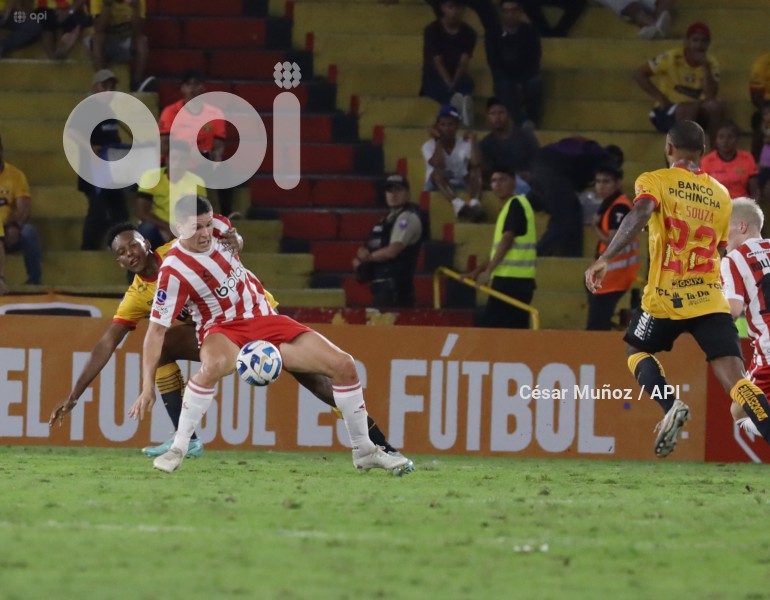 FBL-SUDAMERICANA-BARCELONA-ESTUDIANTES