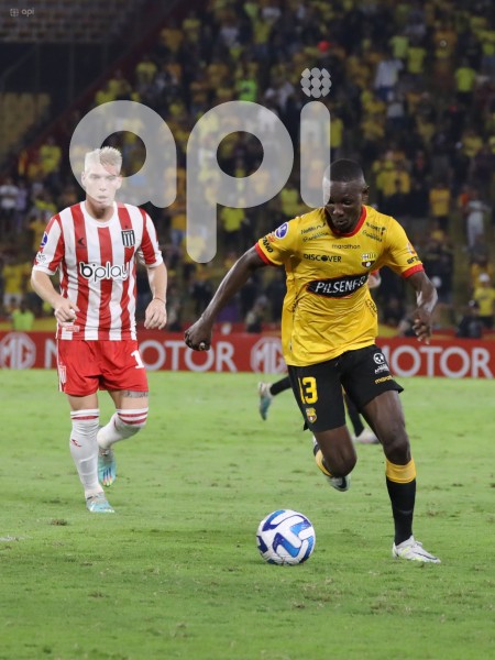 FBL-SUDAMERICANA-BARCELONA-ESTUDIANTES