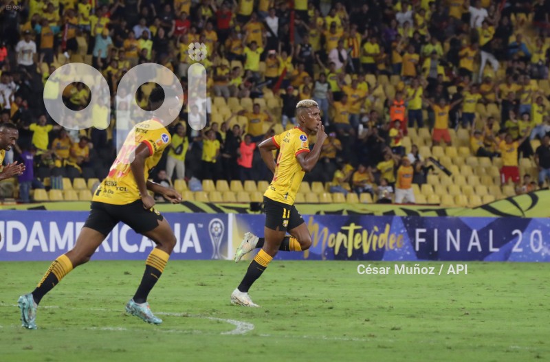 FBL-SUDAMERICANA-BARCELONA-ESTUDIANTES