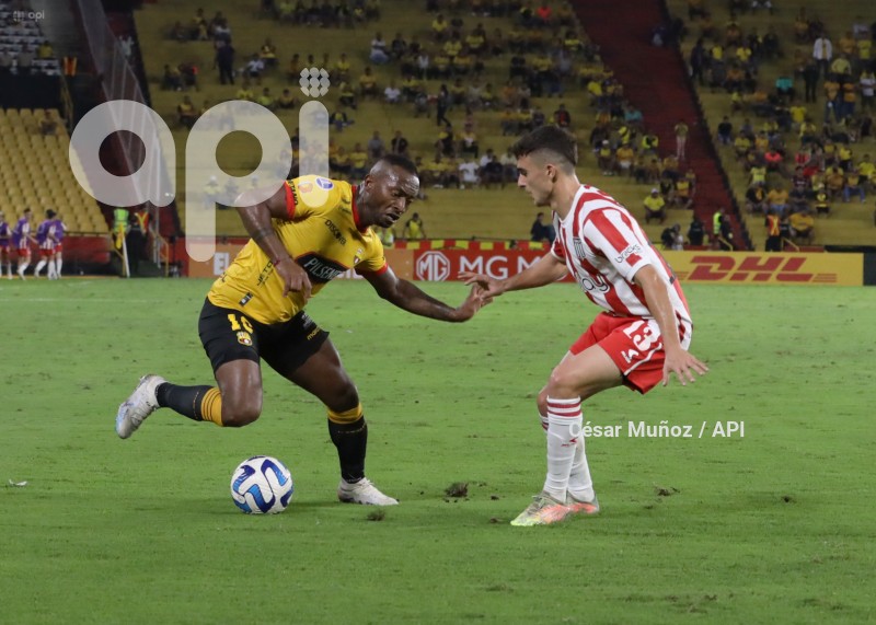 FBL-SUDAMERICANA-BARCELONA-ESTUDIANTES