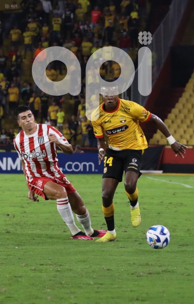 FBL-SUDAMERICANA-BARCELONA-ESTUDIANTES