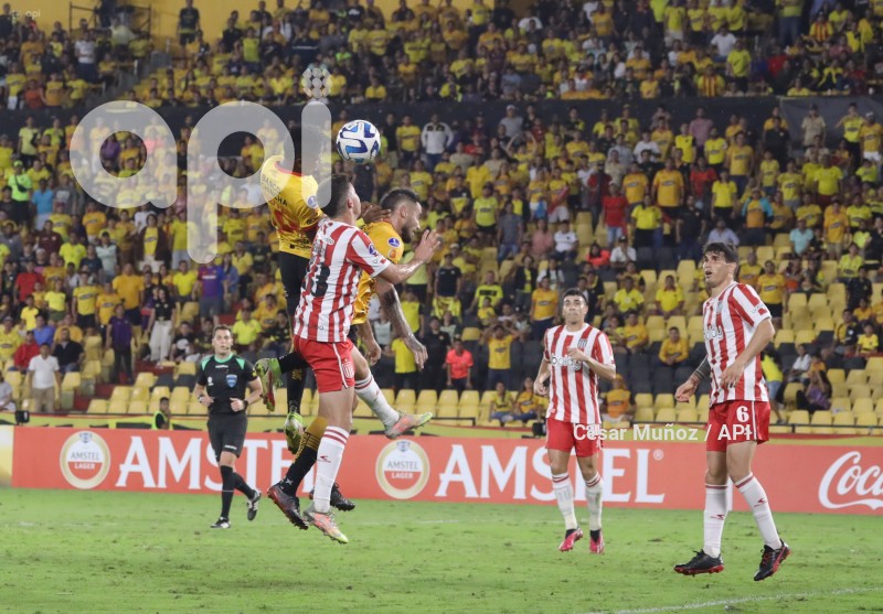 FBL-SUDAMERICANA-BARCELONA-ESTUDIANTES