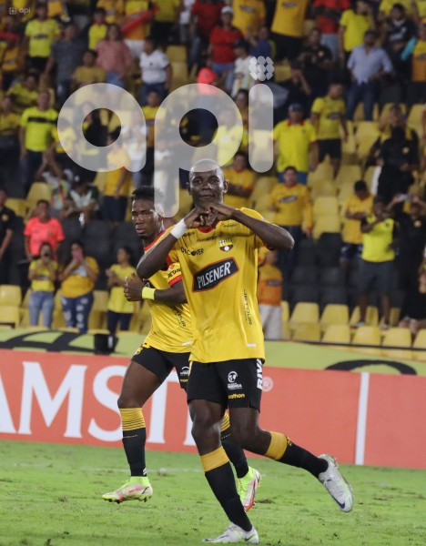 FBL-SUDAMERICANA-BARCELONA-ESTUDIANTES