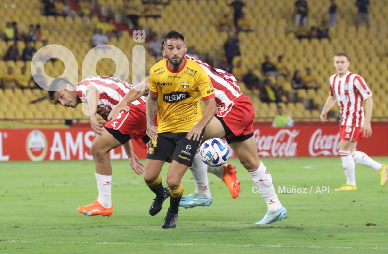 FBL-SUDAMERICANA-BARCELONA-ESTUDIANTES