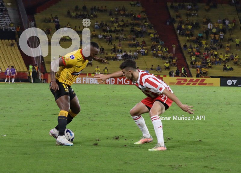 FBL-SUDAMERICANA-BARCELONA-ESTUDIANTES
