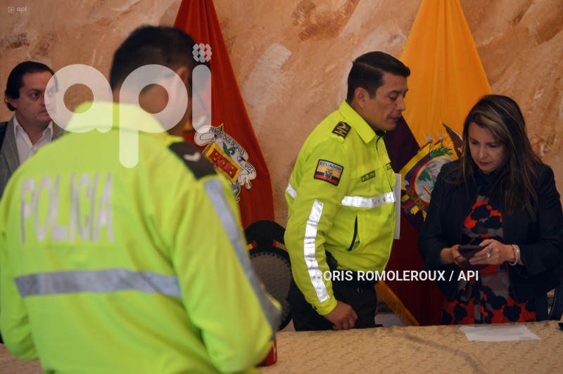 CUENCA-GOBERNADORA CONSUELO ORELLANA