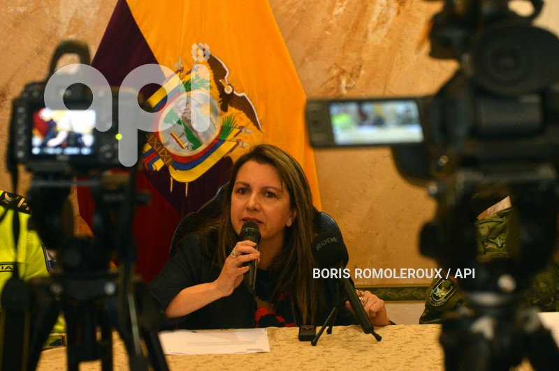 CUENCA-GOBERNADORA CONSUELO ORELLANA