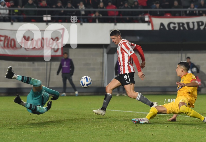 FBL-SUDAMERICANA-ESTUDIANTES-BARCELONA