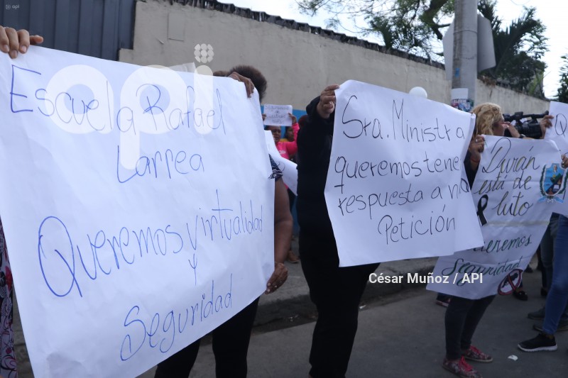 GYE-PLANTON SEGURIDAD ESCUELAS