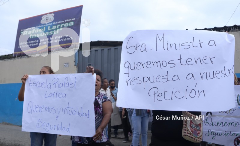 GYE-PLANTON SEGURIDAD ESCUELAS