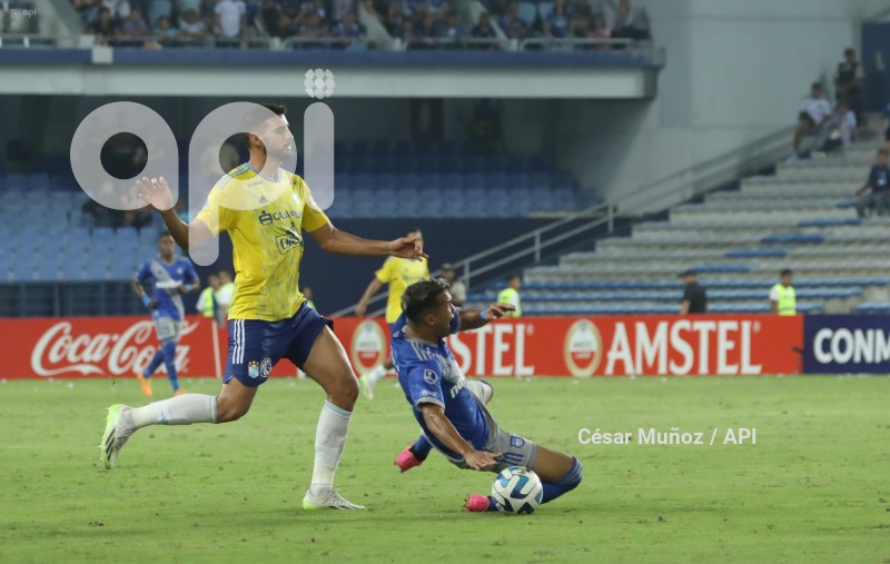 FBL-SUD-EMELEC-SPORTING CRISTAL