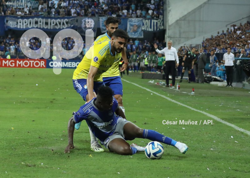 FBL-SUD-EMELEC-SPORTING CRISTAL
