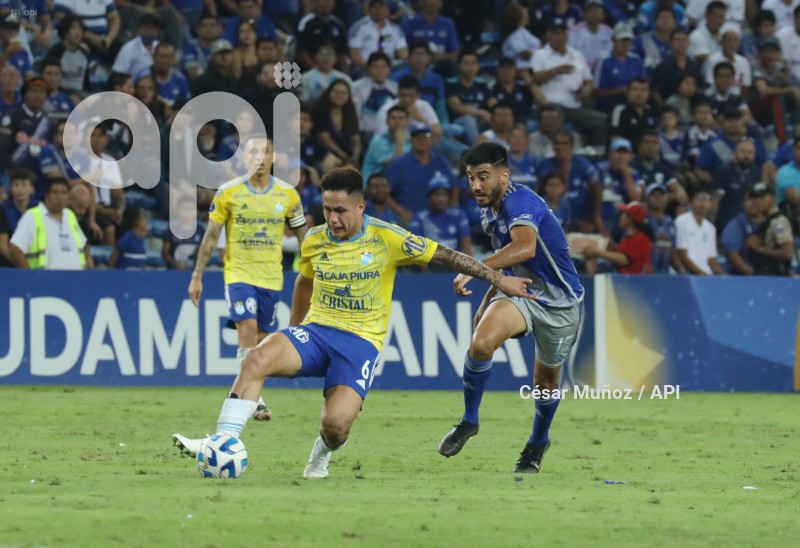 FBL-SUD-EMELEC-SPORTING CRISTAL