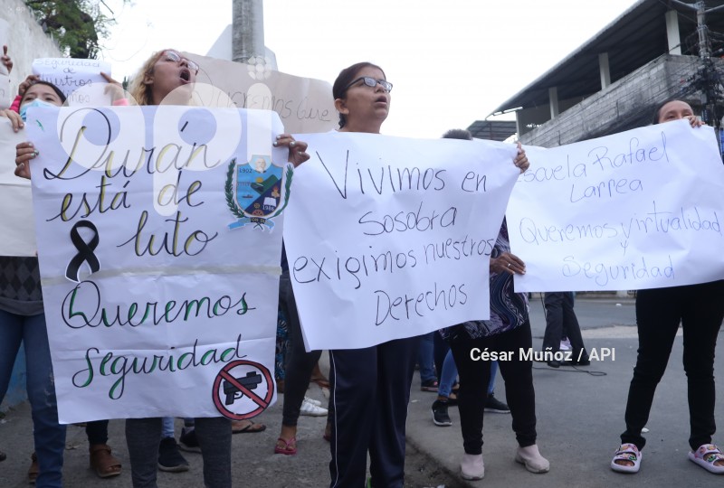 GYE-PLANTON SEGURIDAD ESCUELAS