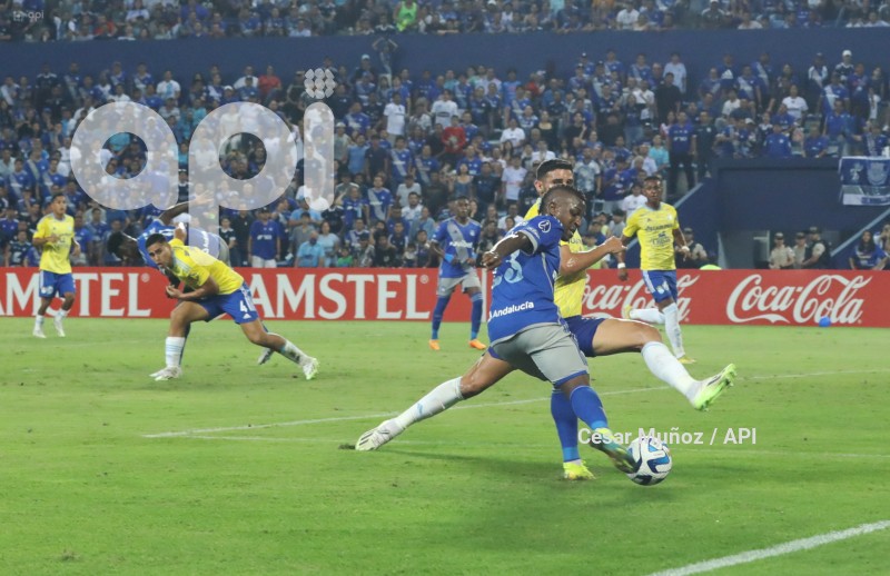 FBL-SUD-EMELEC-SPORTING CRISTAL