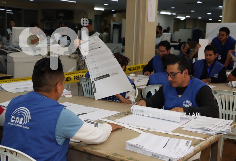 MATERIAL-ELECTORAL-CNE-IGM