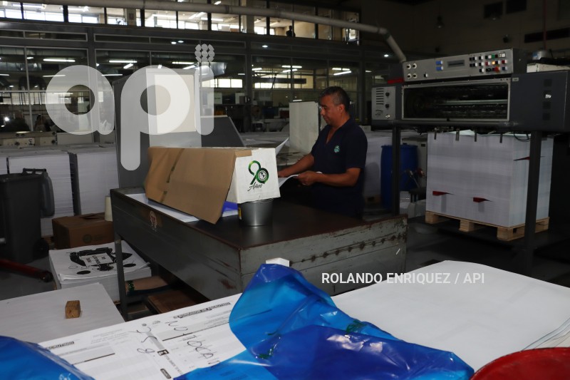 MATERIAL-ELECTORAL-CNE-IGM