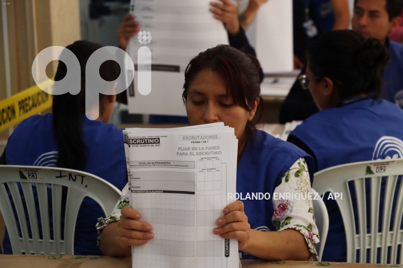 MATERIAL-ELECTORAL-CNE-IGM