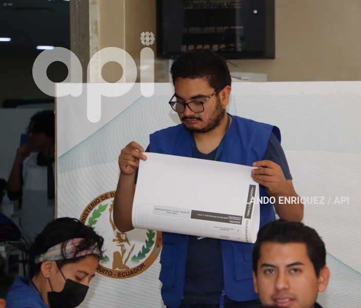 MATERIAL-ELECTORAL-CNE-IGM