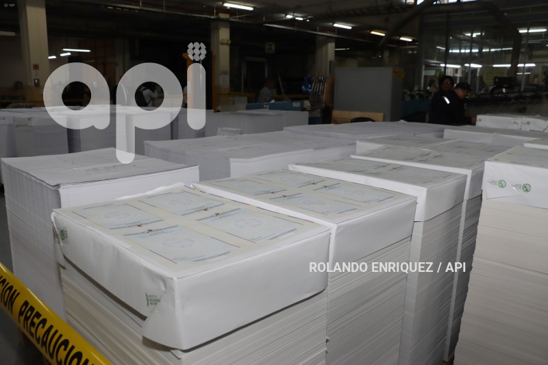 MATERIAL-ELECTORAL-CNE-IGM
