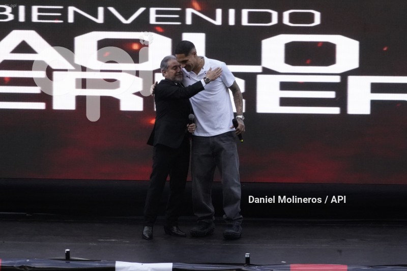 FBL-PRESENTACION-PAOLO-GUERRERO
