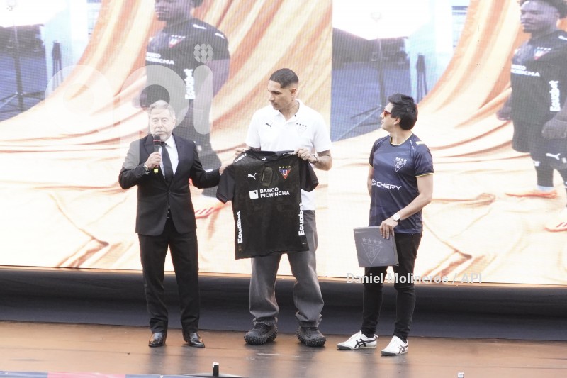 FBL-PRESENTACION-PAOLO-GUERRERO