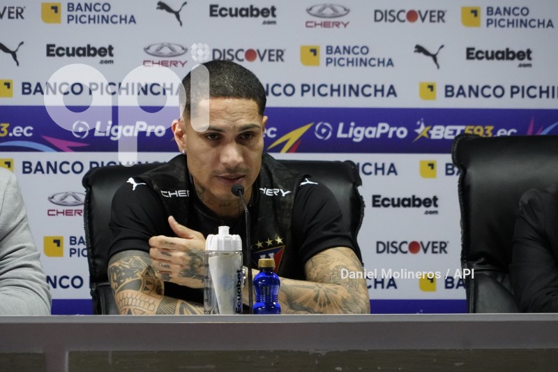 FBL-PRESENTACION-PAOLO-GUERRERO