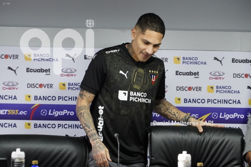 FBL-PRESENTACION-PAOLO-GUERRERO