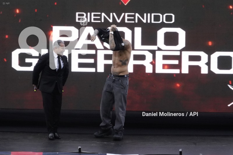 FBL-PRESENTACION-PAOLO-GUERRERO