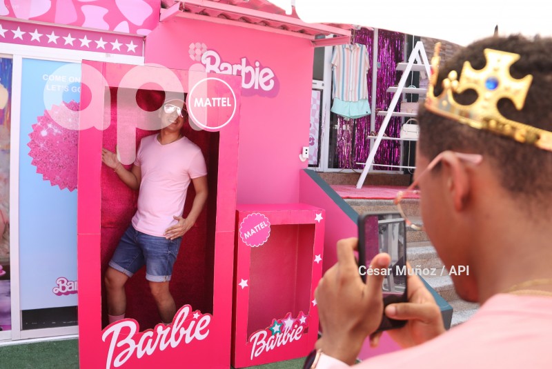 GYE-BARBIE HOUSE